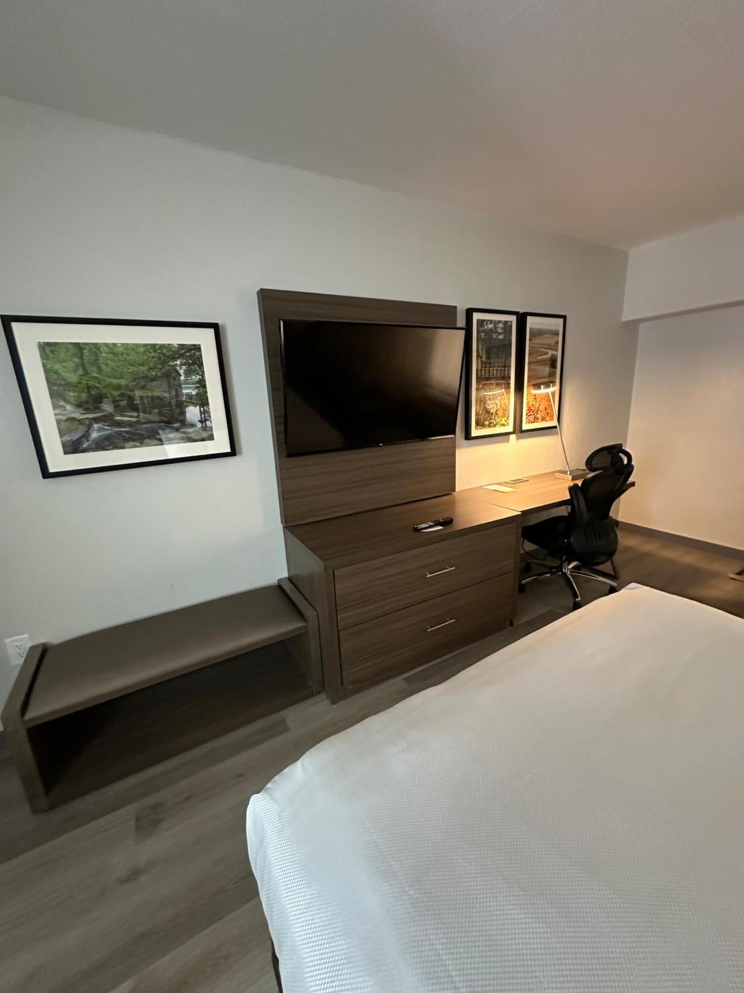 Comfort Inn Коньєрс Екстер'єр фото